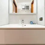 Charming 100 Meters From 아파트 코모