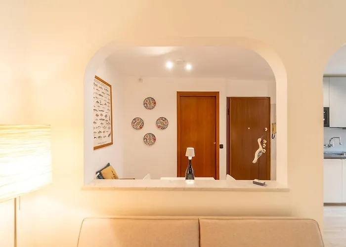 アパート Charming 100 Meters From コモ