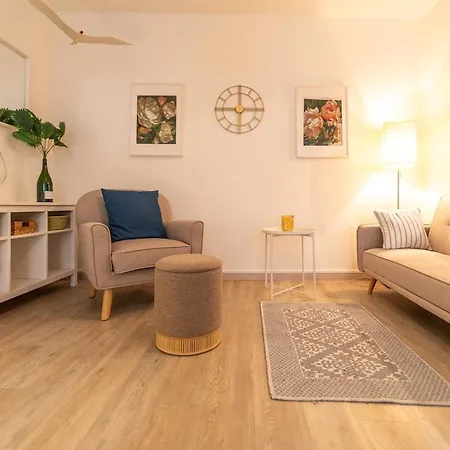 Apartmán Charming 100 Meters From *