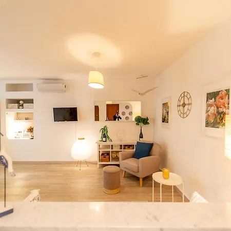 Charming 100 Meters From Apartmán Como